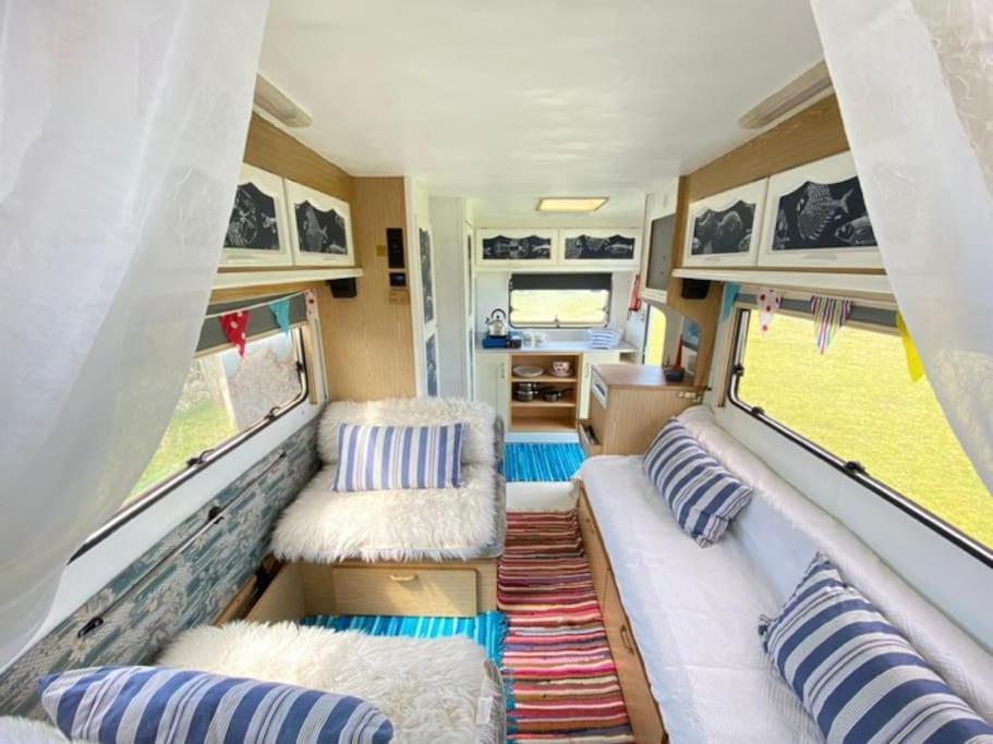 Lily Cosy Campervan With Sea Views & Amazing Sunrises St Ives  Bagian luar foto