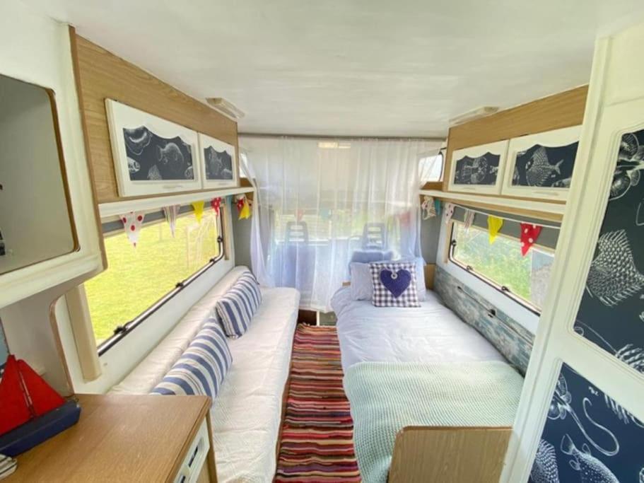 Lily Cosy Campervan With Sea Views & Amazing Sunrises St Ives  Bagian luar foto