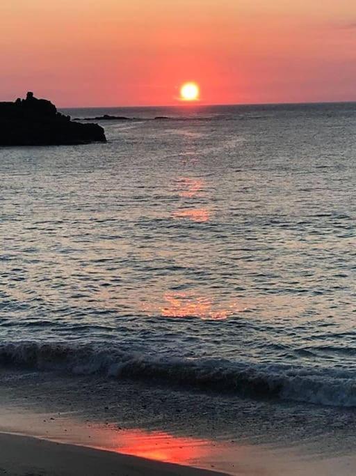 Lily Cosy Campervan With Sea Views & Amazing Sunrises St Ives  Bagian luar foto